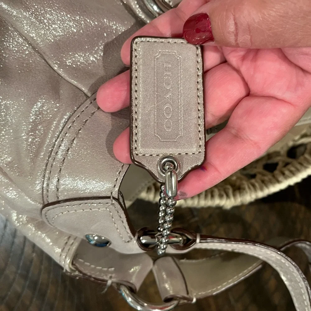 Coach Metallic Pink Shoulder Bag - Picture 2 of 12